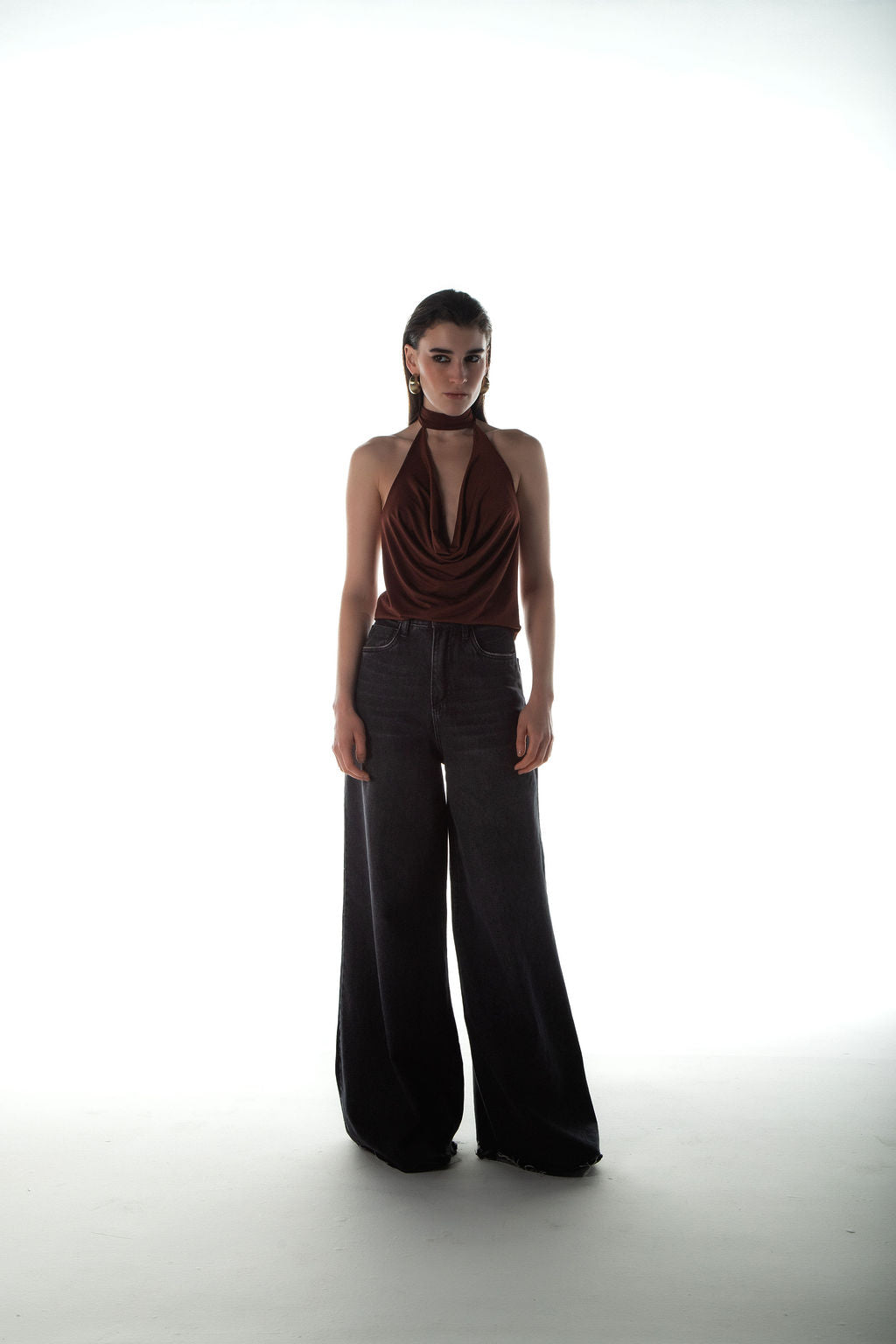 Blusa Choker Jersey Marrom Decotada