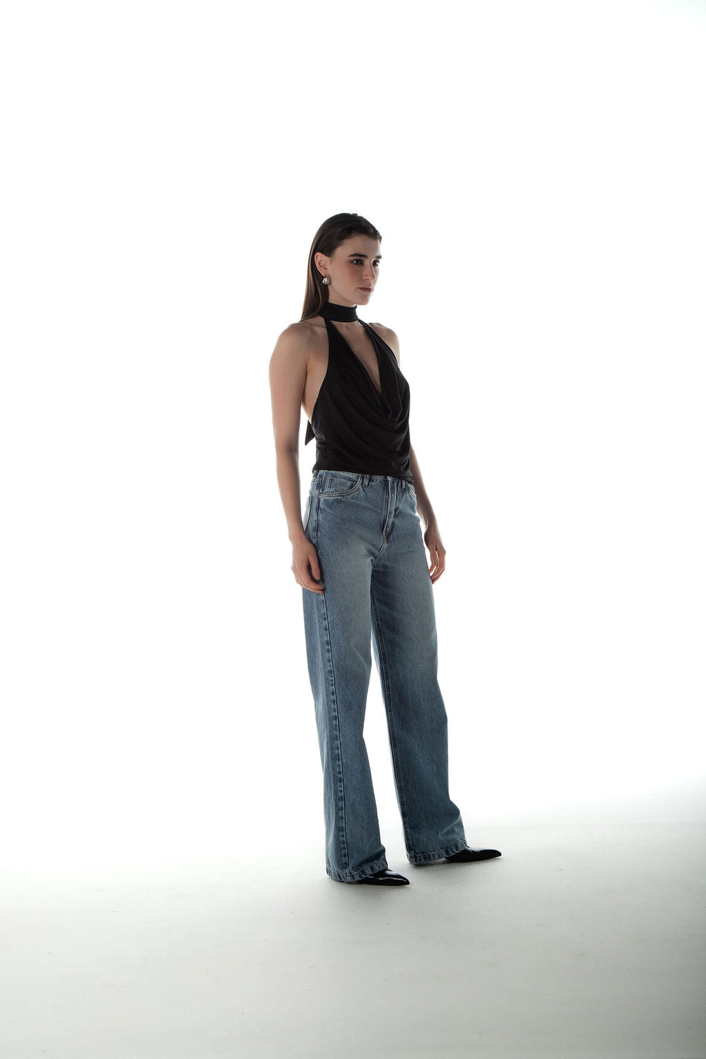 Blusa Choker Jersey Preta Decotada