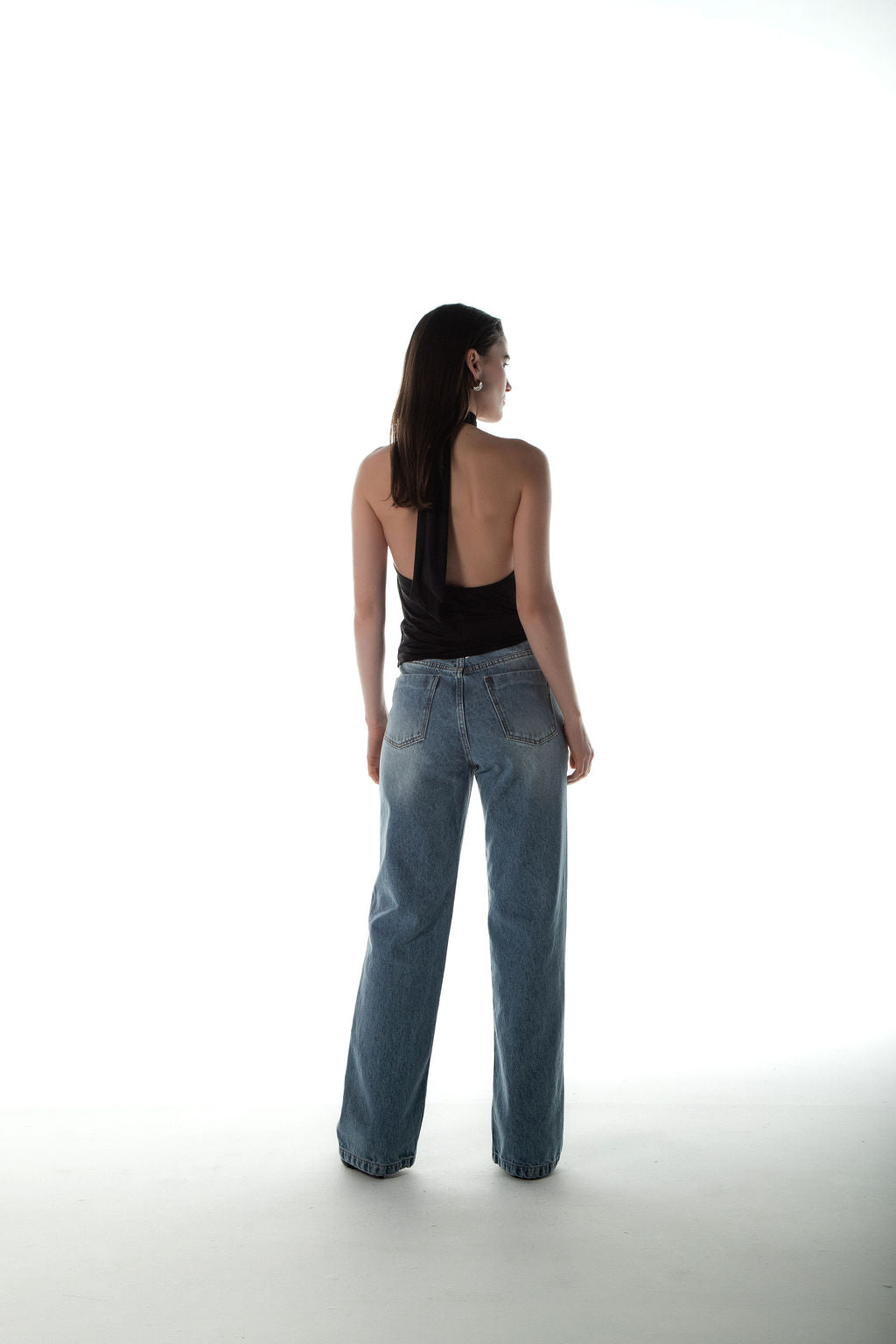 Blusa Choker Jersey Preta Decotada