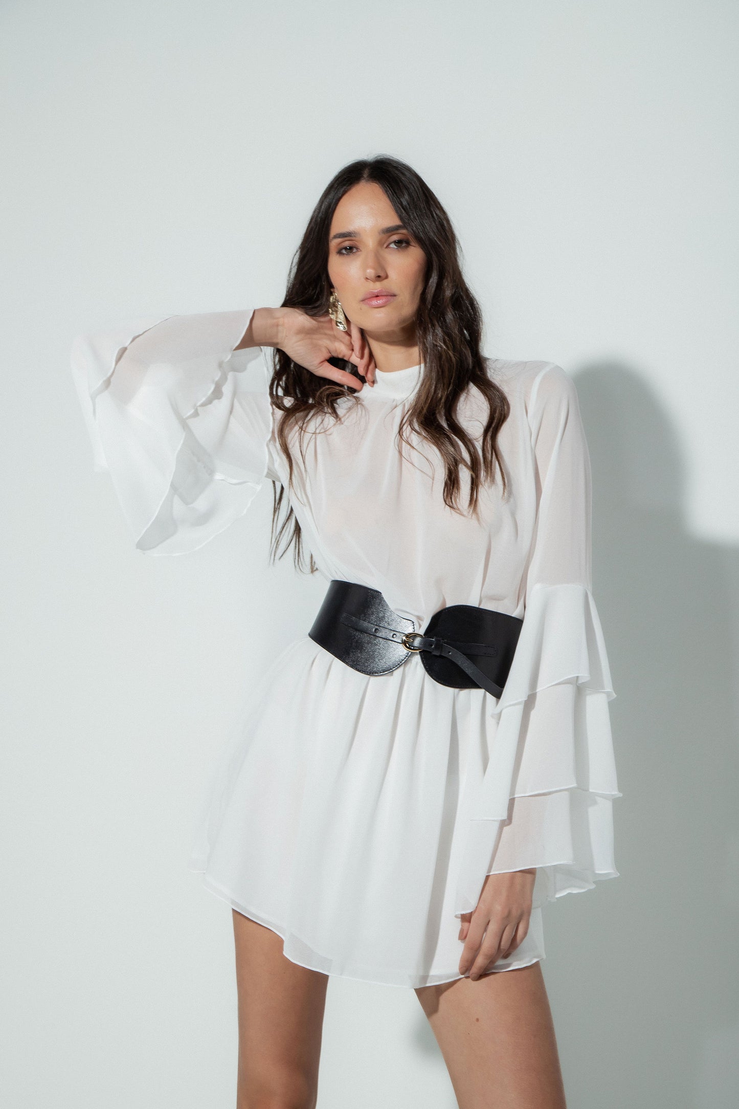 Vestido Curto Manga Longa 3 Babados Off White