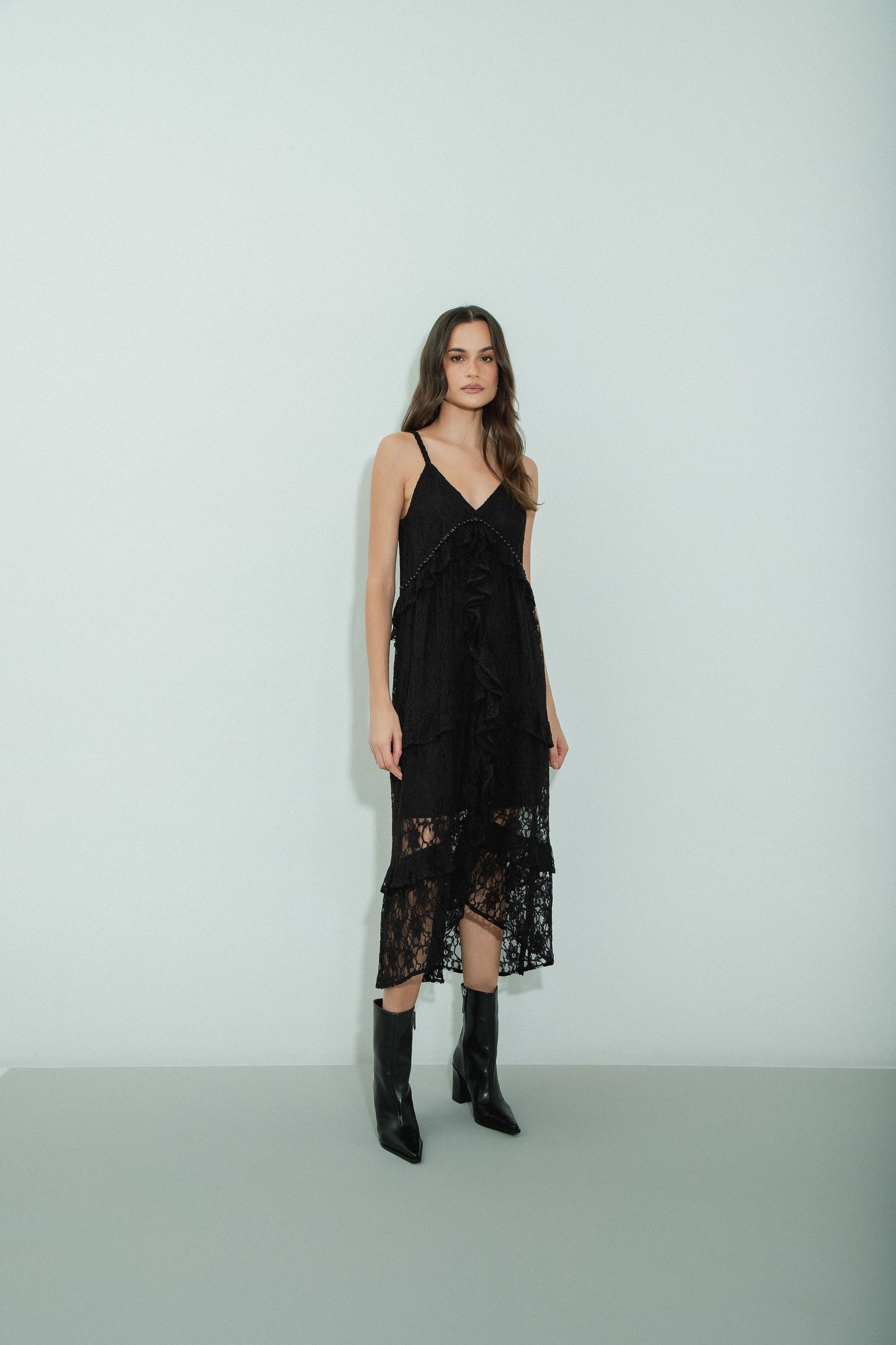Vestido Mídi Renda Preta