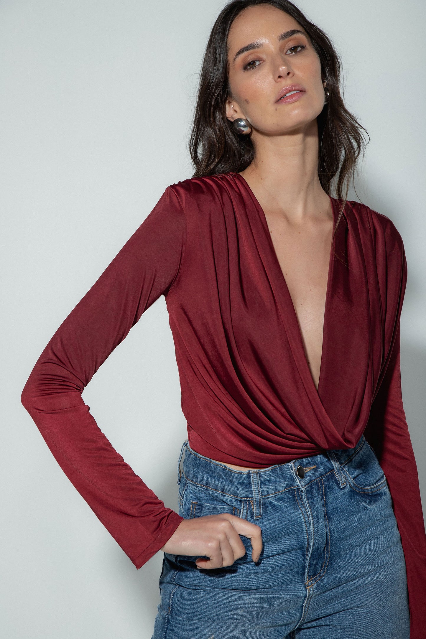 Blusa Jersey Manga Longa Ombreira Vinho
