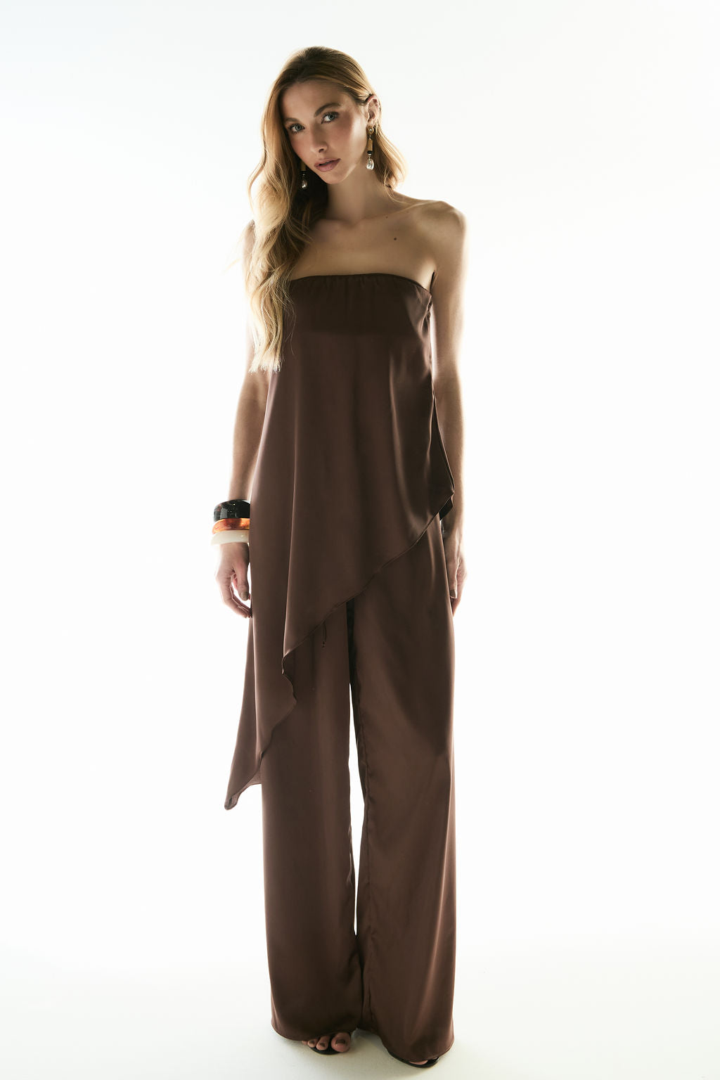 Blusa Assimétrica Cetim Marrom