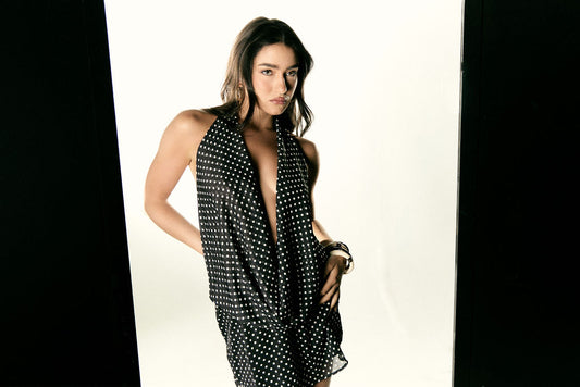 Vestido Drapeado Chiffon Poá Preto