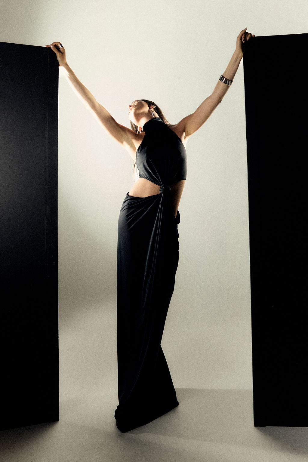 Vestido Cut Out Nadador Preto