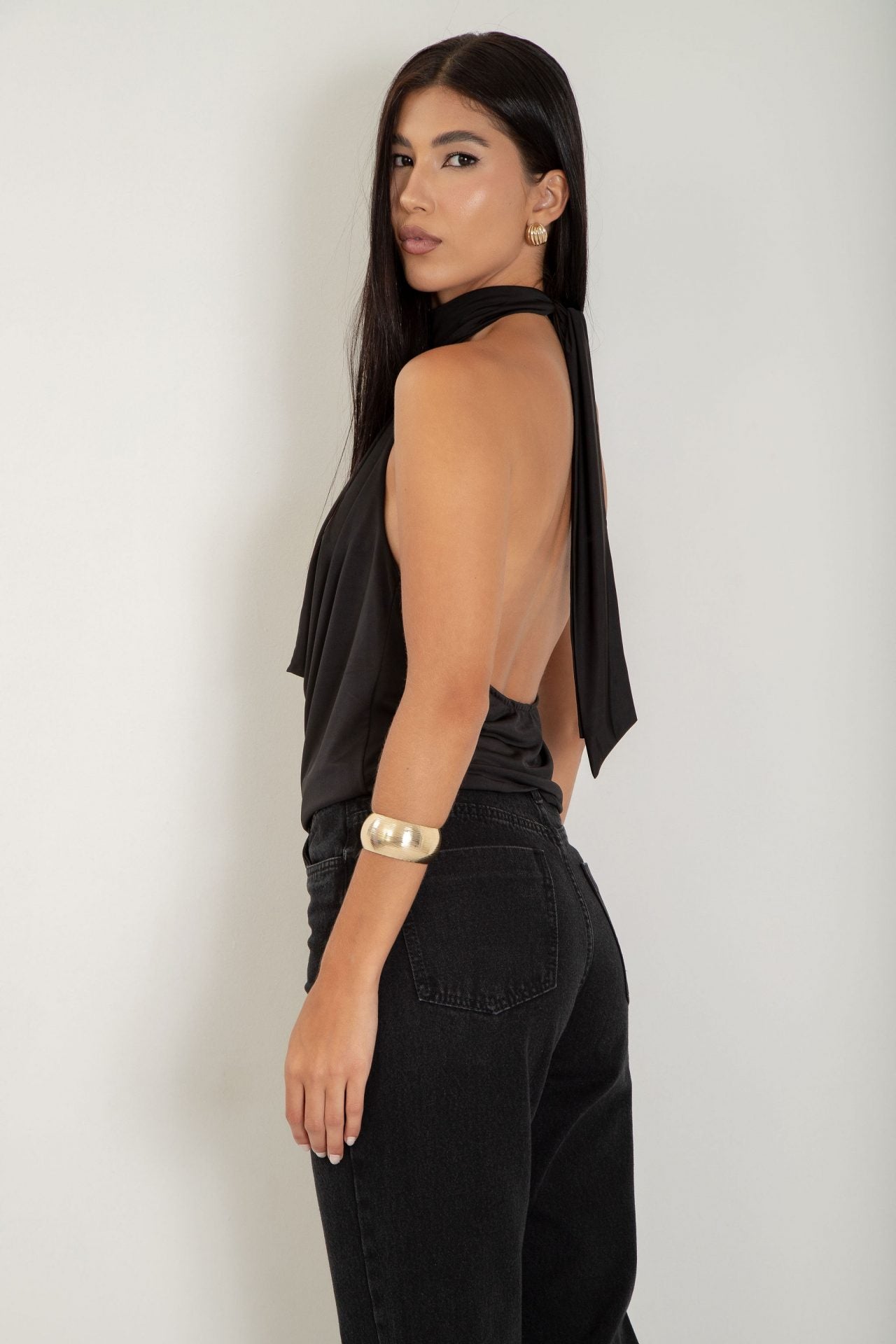 Blusa Choker Jersey Preta Decotada – OneWay
