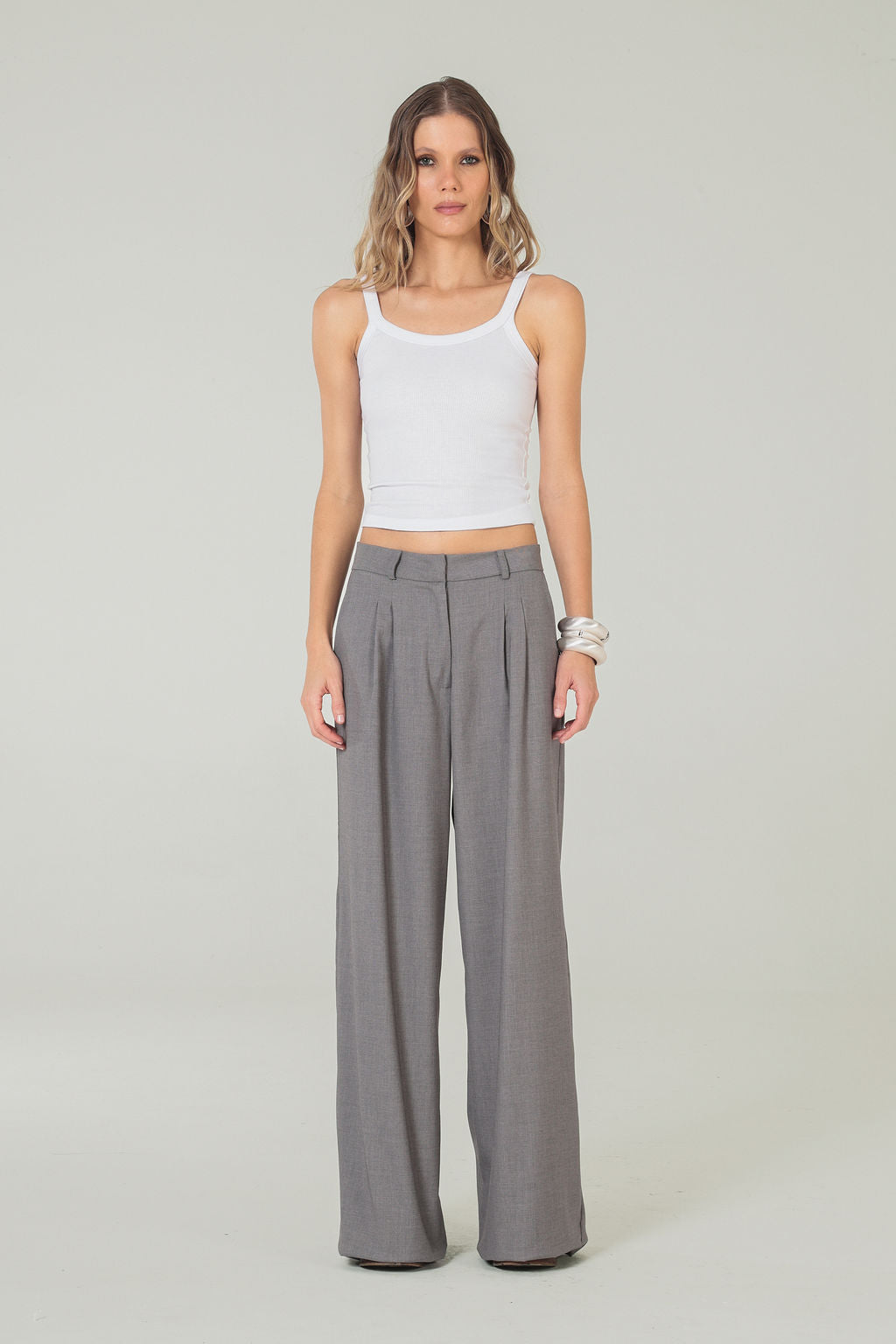 Calça Alfaiataria Cintura Baixa Cinza