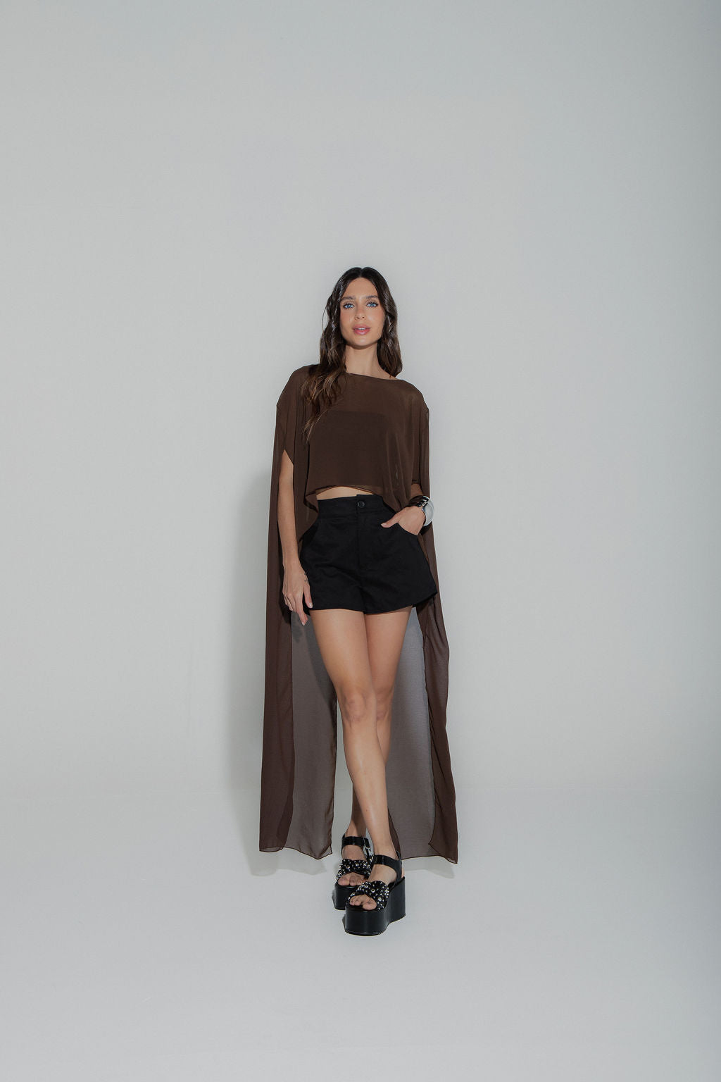 Blusa Capa com Top Avulso Marrom