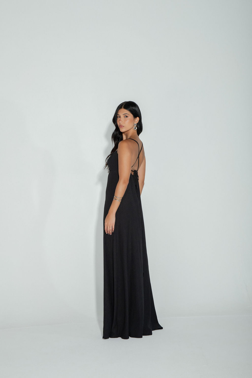 Vestido Longo Decote Metal Preto