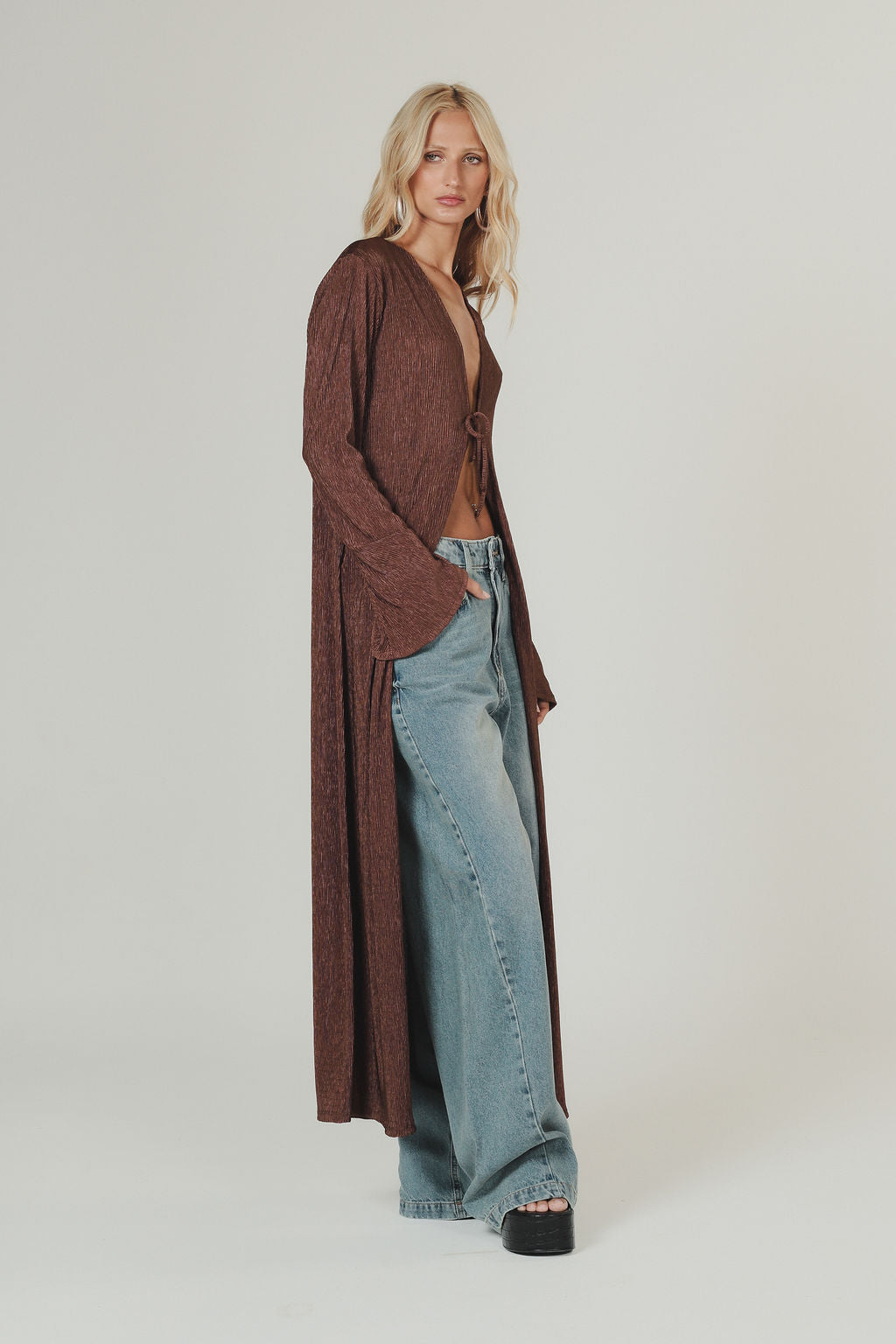 Kimono Longo Plissado Marrom