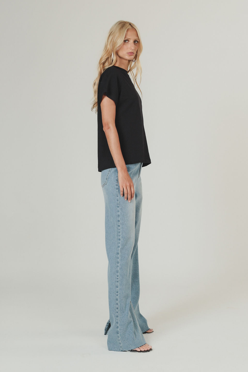 Calça Jeans Reta Lavagem Clara