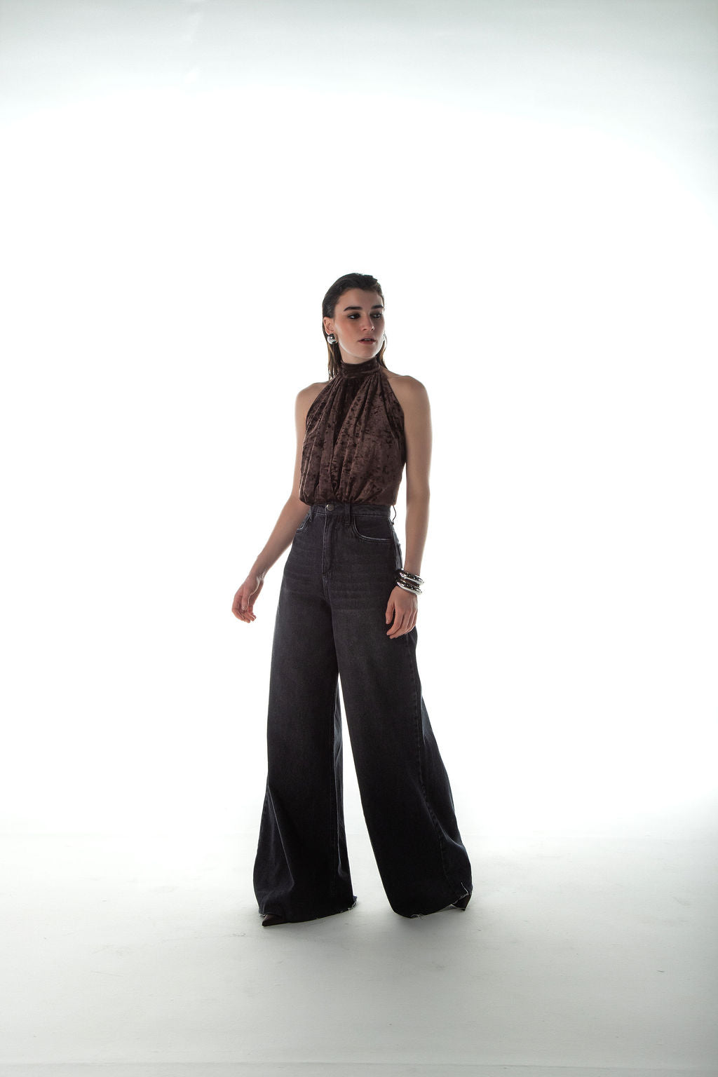 Blusa Frente Única Veludo Marrom