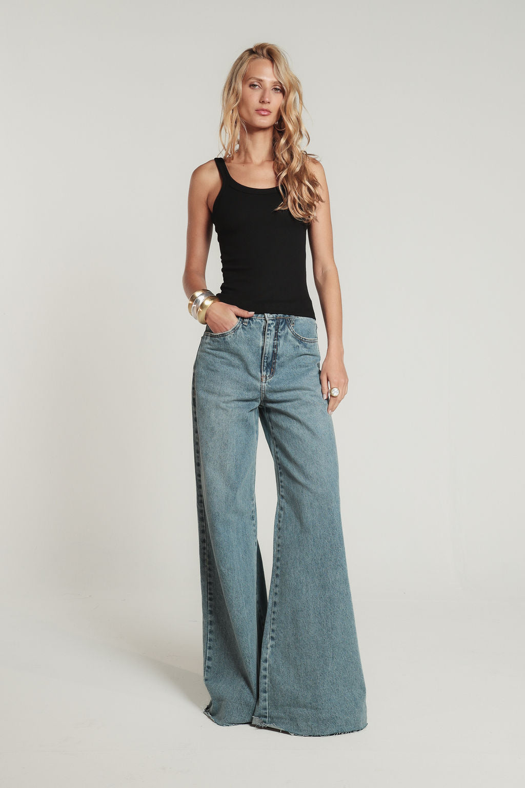 Calça Jeans Pantalona Clara