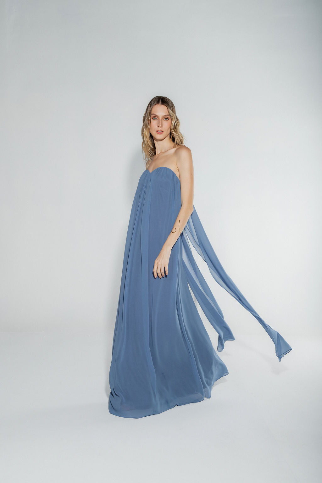 Vestido Longo Decote Coração Azul