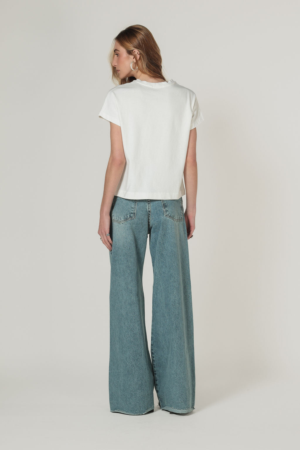 Calça Jeans Pantalona Clara