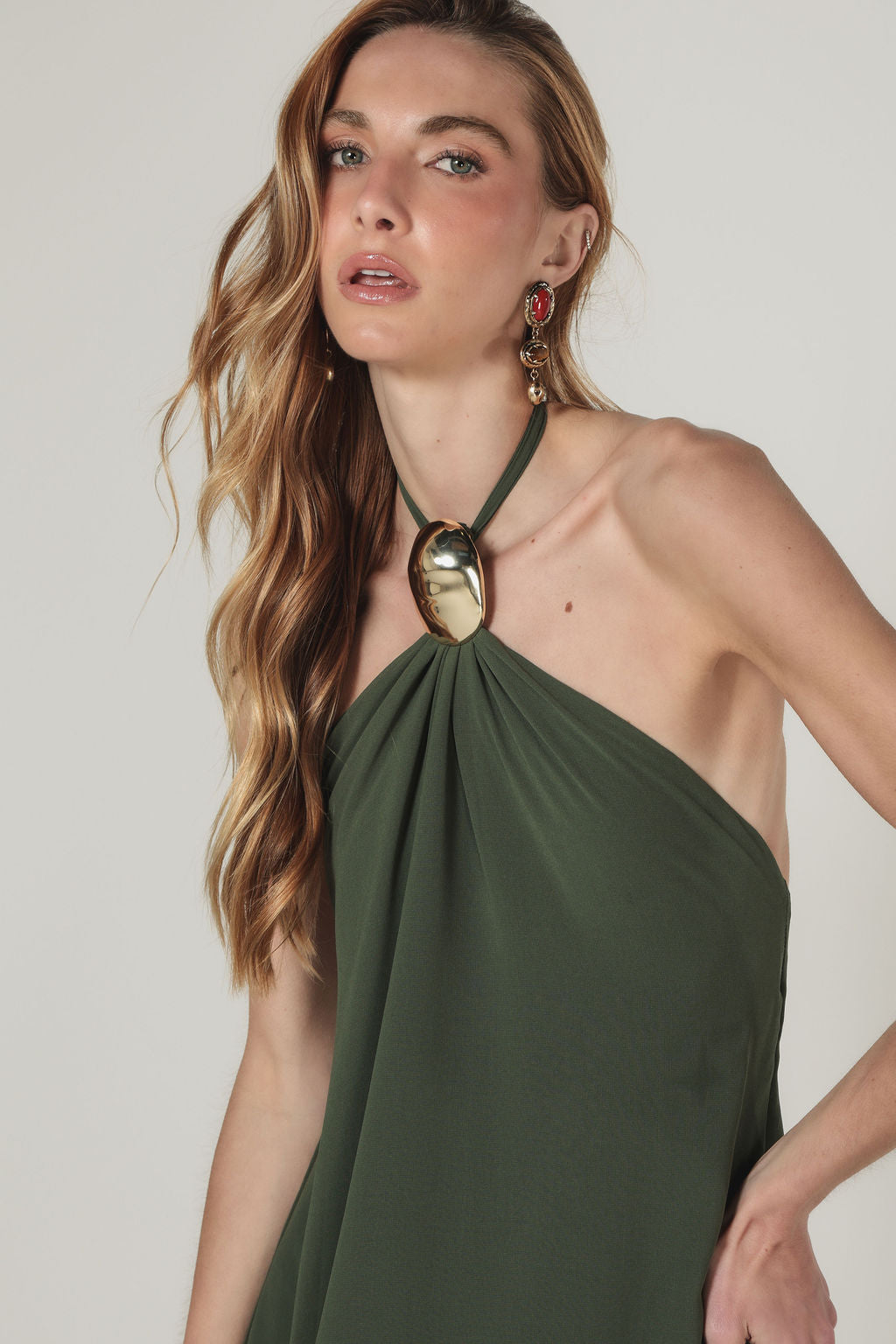 Vestido Longo Frente Única Metal Verde Militar