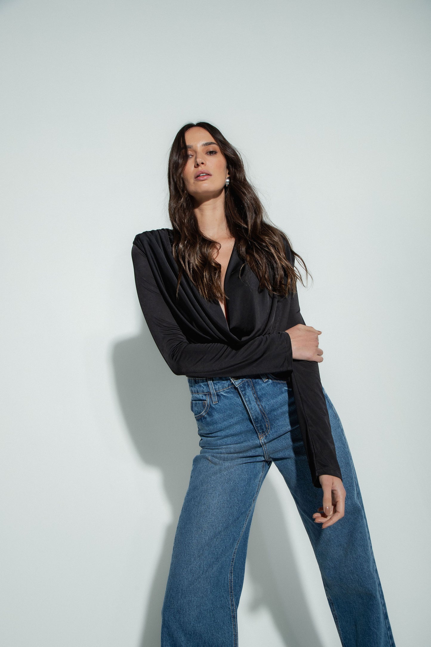 Blusa Jersey Manga Longa Ombreira Preta