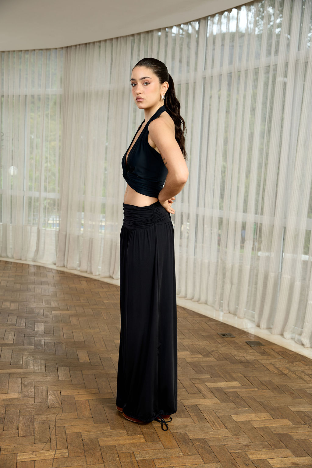 Calça Aladin Barra Ajustável Malha Preta