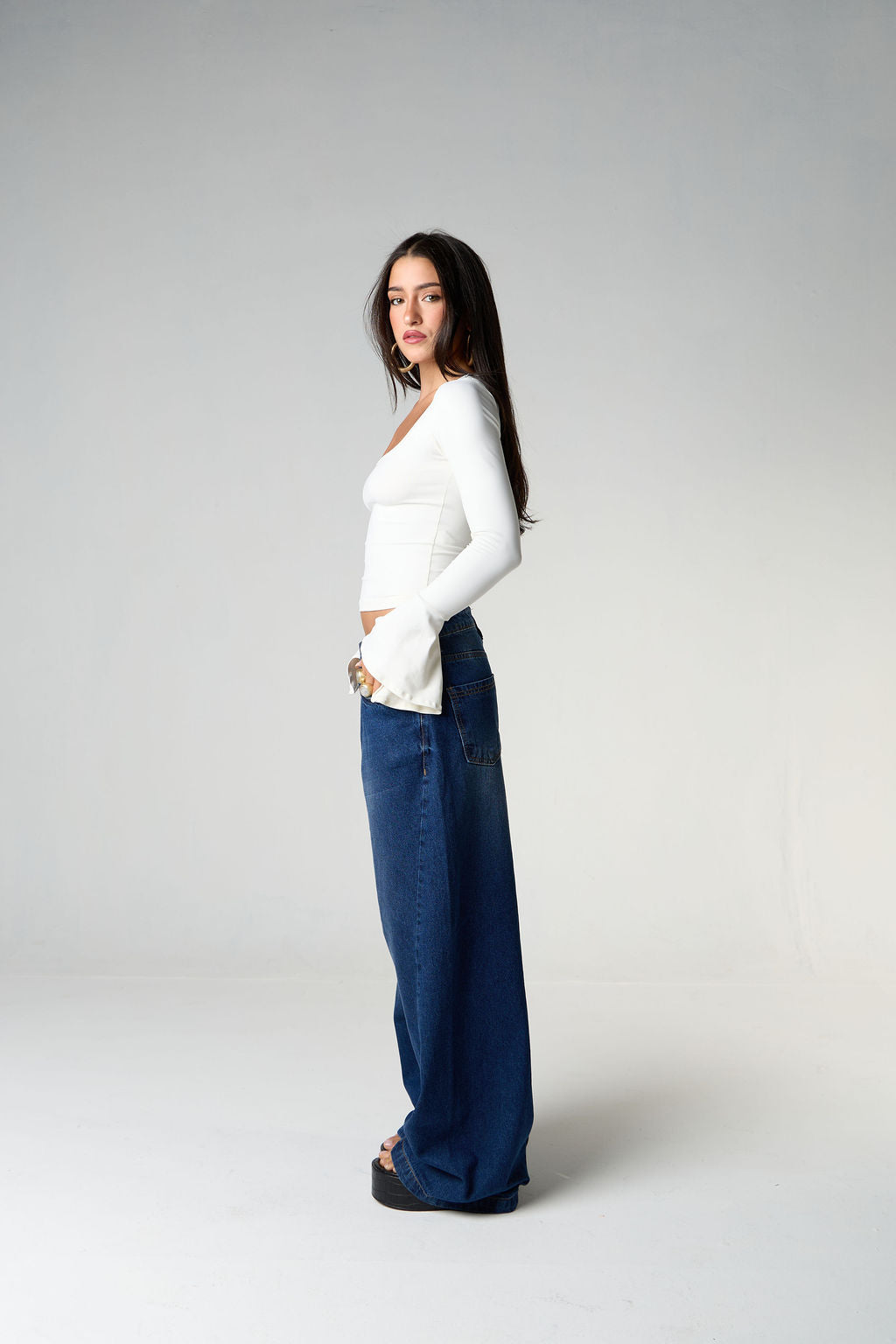 Calça Jeans Pantalona Costura Deslocada Azul