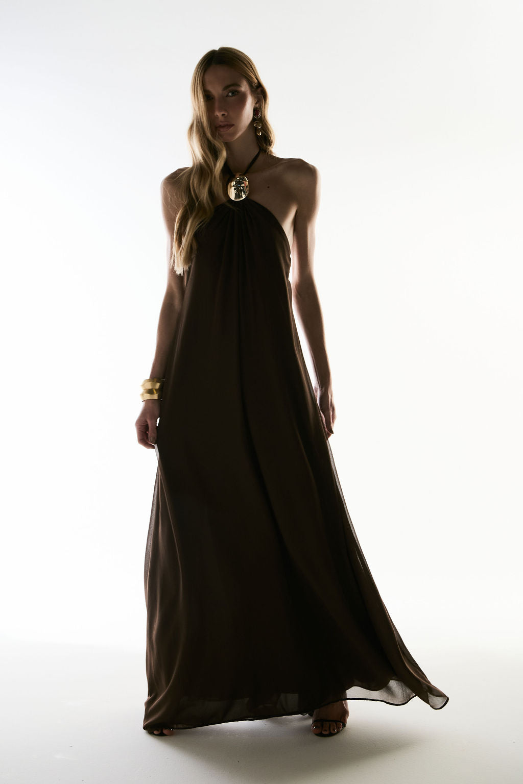 Vestido Longo Frente Única Metal Marrom