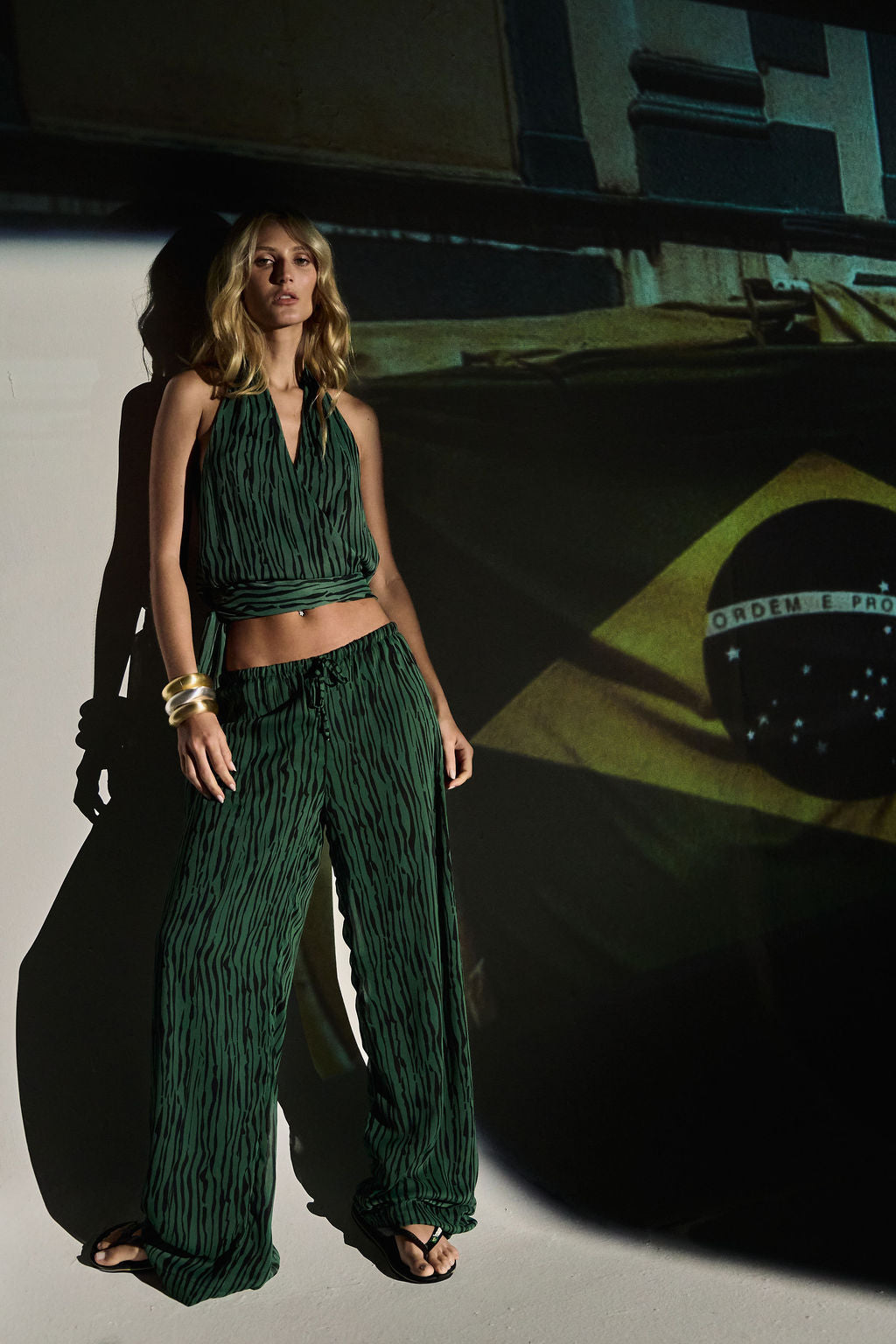 Blusa Decotada Chiffon Print Verde